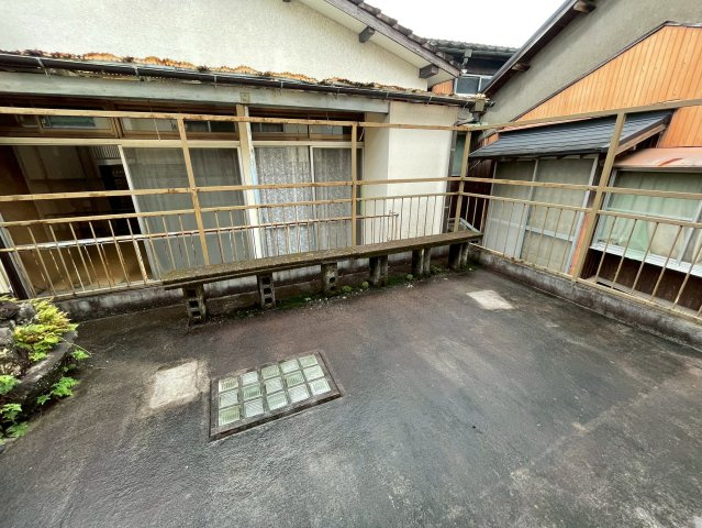 黒木綾戸貸家のバルコニー