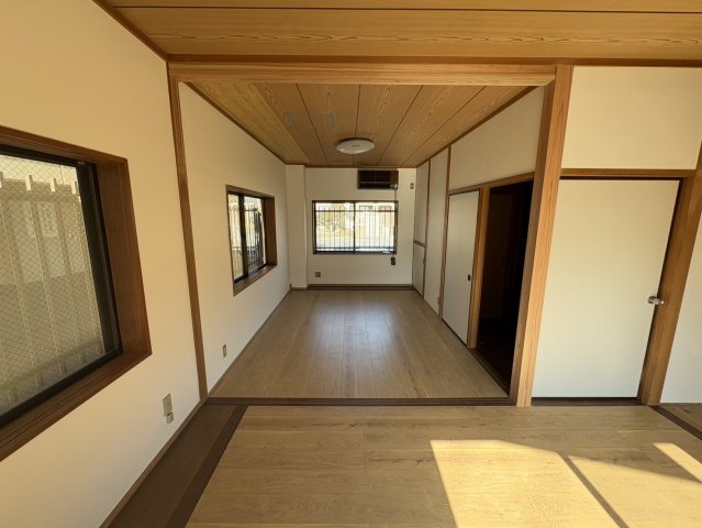 和泉戸建ての洋室|成長とともに使い方が変わるフレキシブル空間