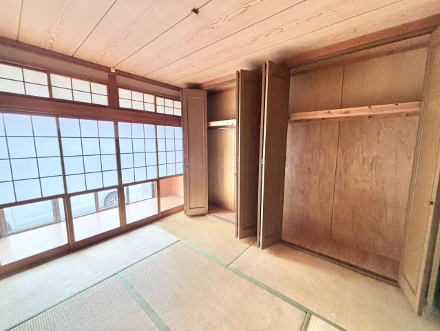 鶴田綾戸貸家の和室
