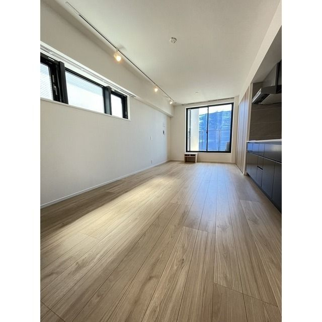 ORSUS ASAKUSAの居間・リビング