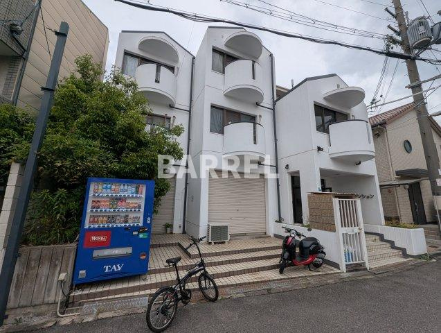 第二中村マンションの外観