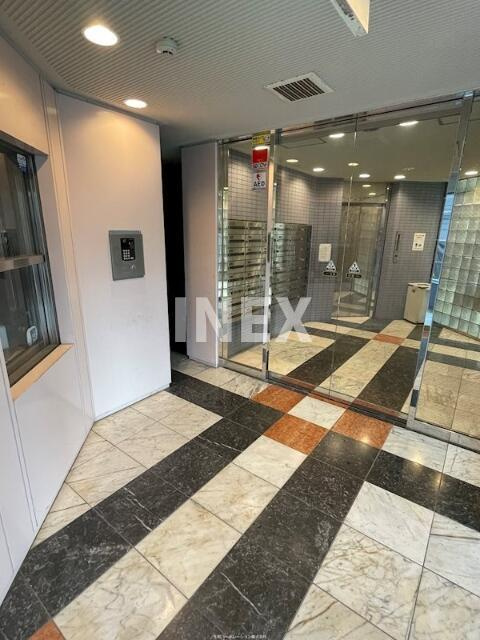 横浜市旭区鶴ケ峰２丁目の賃貸マンションのエントランス