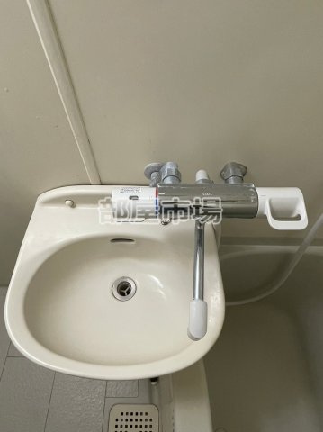 メゾンアワジⅡの洗面所