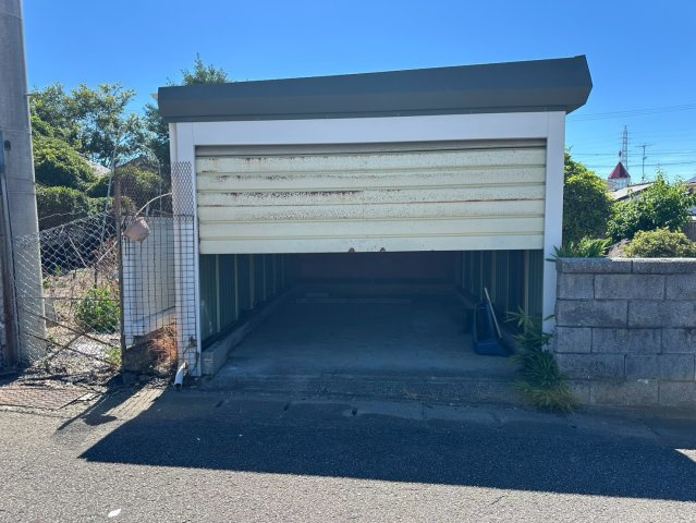 瀬戸町　中古戸建の駐車場|【駐車場】