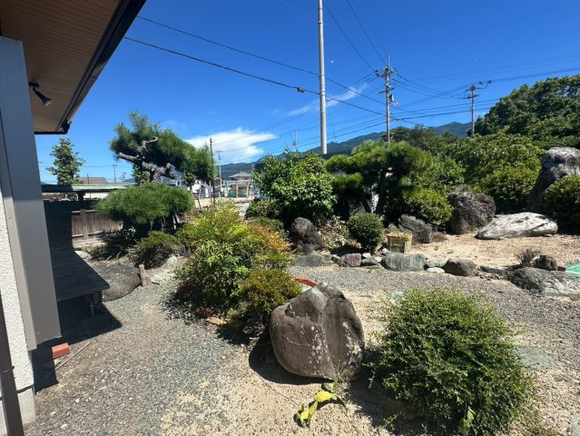 瀬戸町　中古戸建の庭|【庭】南庭で日当たり良好です！