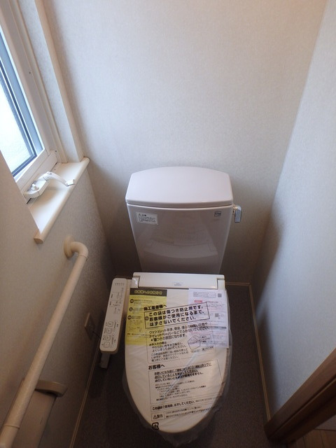 小金井市中町2丁目戸建てのトイレ