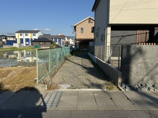 泉佐野市日根野　建築条件なし土地の外観