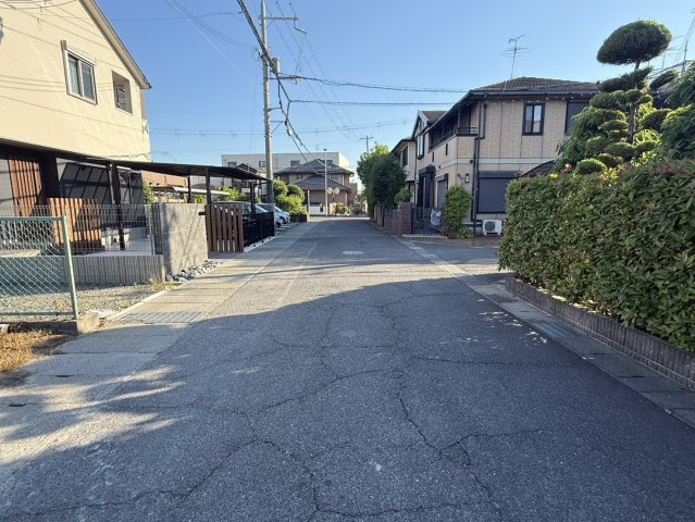 泉佐野市日根野　建築条件なし土地の前面道路含む現地写真