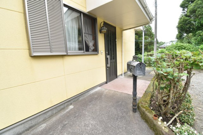 【玄関】 | 曽於郡大崎町菱田　中古戸建