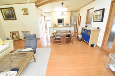 【居間・リビング】 | 曽於郡大崎町菱田　中古戸建