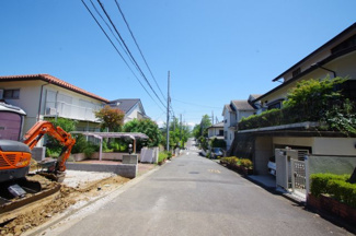 【前面道路含む現地写真】
