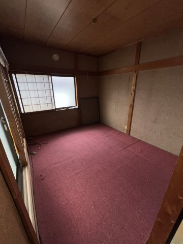 大峰南町貸家の洋室