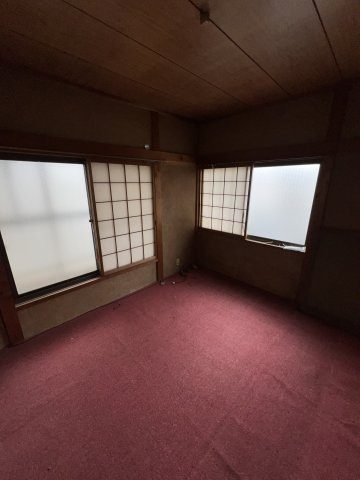 大峰南町貸家の洋室