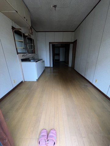 大峰南町貸家の居間・リビング