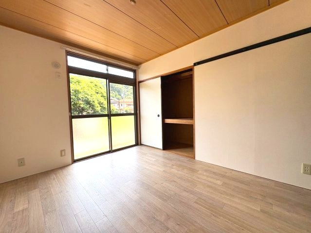 シティーハウス栄　B棟の寝室