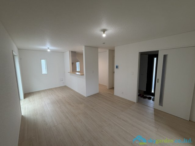 小田原市小船第14　新築戸建　全2棟1号棟の居間・リビング