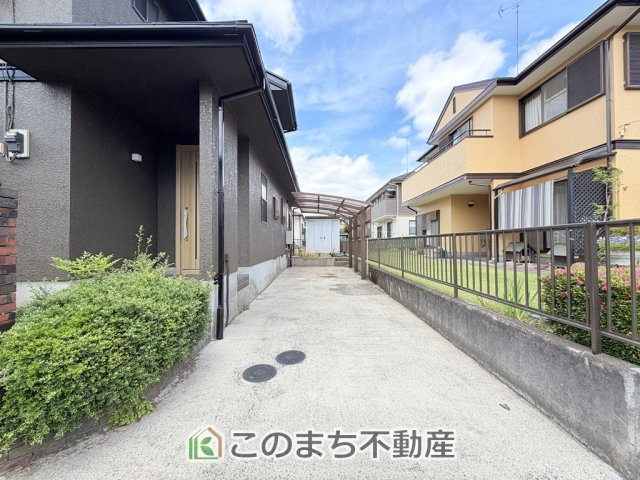 KEM鹿沼市松原1期中古戸建の駐車場|お車駐車スペース2台分ご用意しております♪
