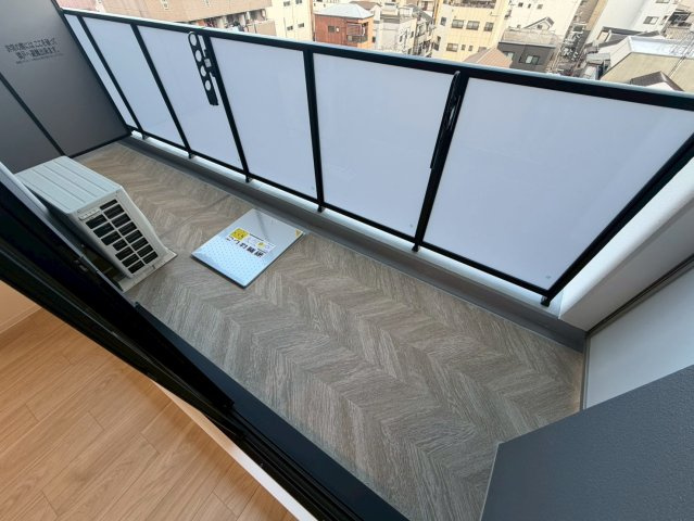 Louis Residence弁天町のバルコニー