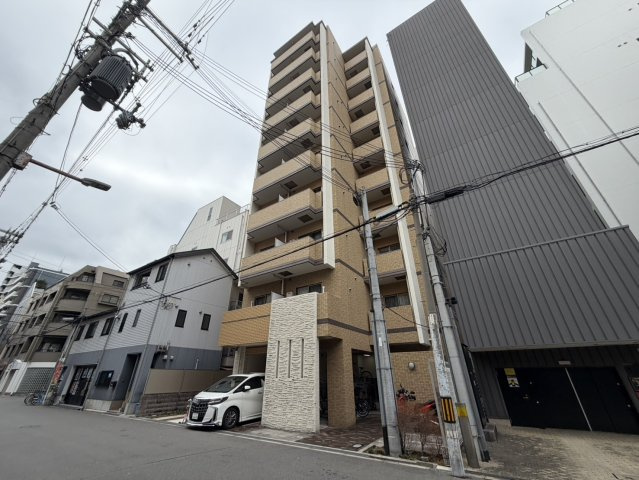 トモ南堀江の外観
