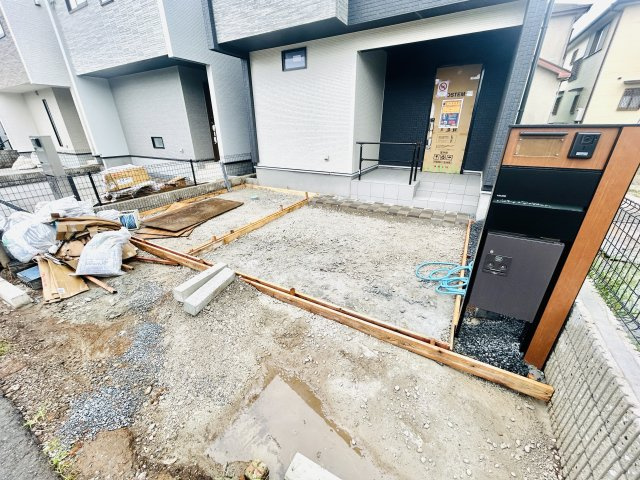 千葉市緑区平山町１期の前面道路含む現地写真