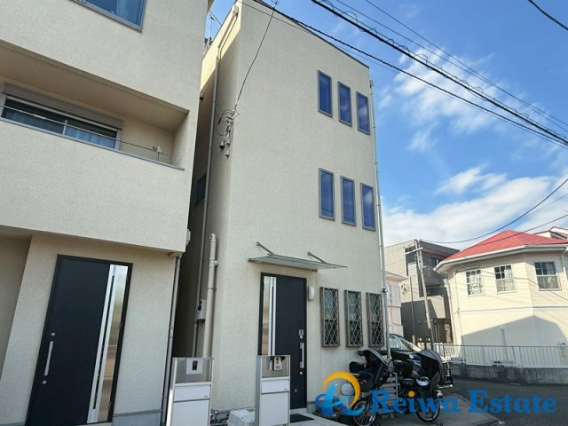 中古戸建　茅ヶ崎市本村2丁目の外観|保育園や公園がほど近く子育て世帯にオススメです☆彡