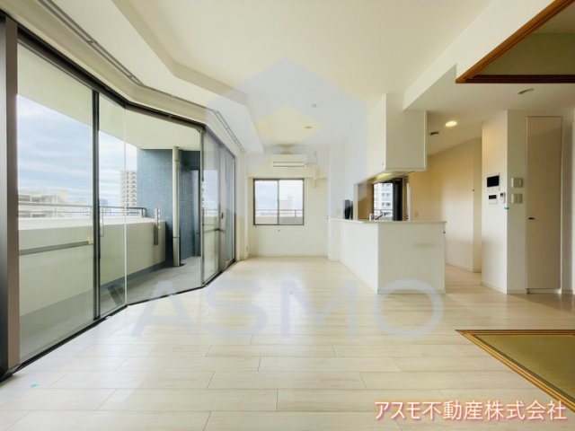 【居間・リビング】 | カスタリア上町台 | 同マンション別部屋　参考写真