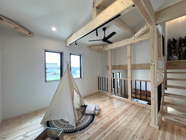 秘密基地のようなお部屋とアウトドアストッカーのあるお家◎ステップフロアで魅せるログハウスのような温かみのある新築戸建できました☆な【相模原市中央区上溝】のその他
