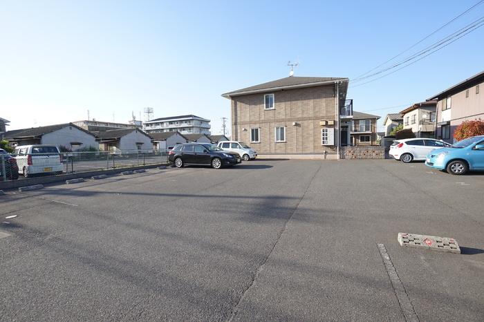 ローズコートヤマサ　B棟の駐車場