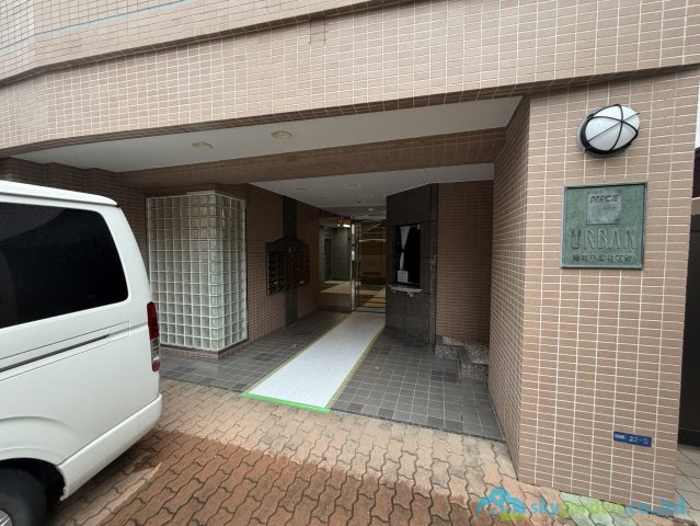 ナイスアーバン湘南平塚明石町のエントランス