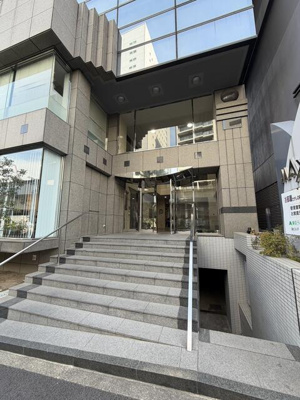 【エントランス】 | オフィスビル大井ＭＡＸー１ | 落ち着いたエントランスです