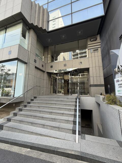 【エントランス】 | オフィスビル大井ＭＡＸー１ | 落ち着いたエントランスです