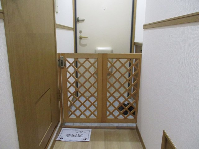 ヴィラ壱番館の玄関