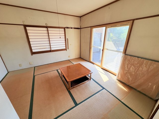 神戸市北区京地2丁目戸建の和室