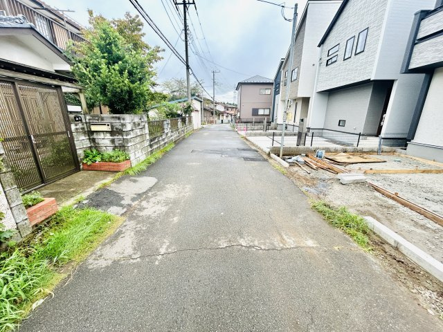 千葉市緑区平山町１期の前面道路含む現地写真