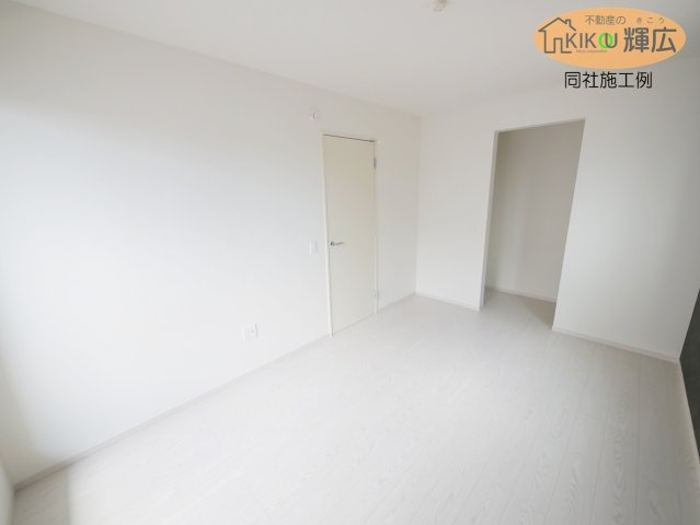 姫路市山吹１期（全1棟）1号棟の洋室|同社施工例です。