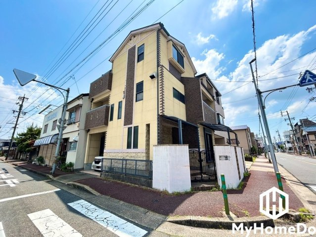 北区西志賀町1丁目の前面道路含む現地写真