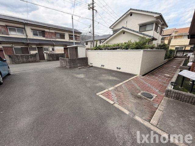ノイハイツの駐車場|駐車場があります