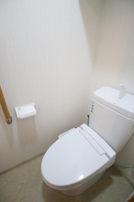 ヴィヴァーチェ曙のトイレ