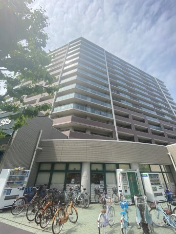 エルセレーノ上本町レジデンスの外観