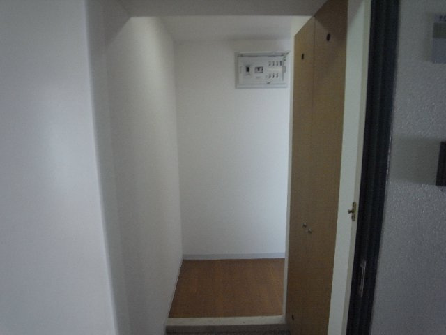 三和第一ビルの玄関