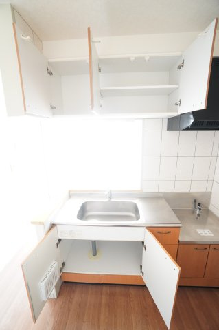 【キッチン】 | クレア貝塚 | ※同物件・反転タイプの写真です。