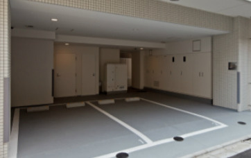 森下レジデンス壱番館の駐車場