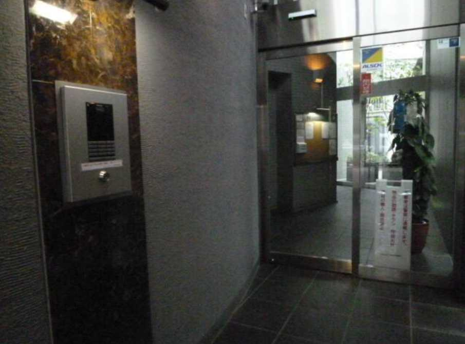 グランドメゾン三軒茶屋　駅近　分譲賃貸　高層階のエントランス