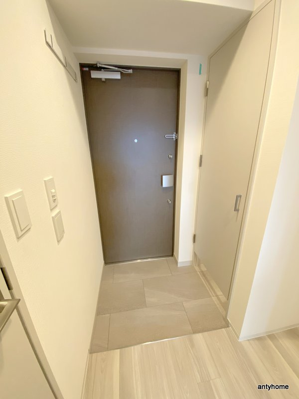 アーバネックス南新町 仲介手数料無料の玄関