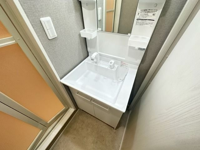 プレジール三山の独立洗面台