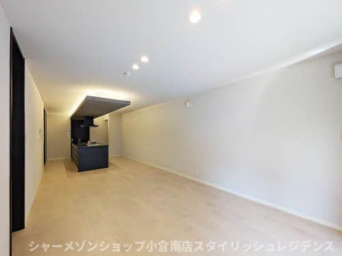 Ｓｈａｍａｉｓｏｎ　Ｌｕｘｕａｒ平尾山荘通　の居間・リビング