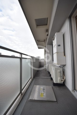 クロスレジデンス大阪新町　堀江小学校区のバルコニー|クロスレジデンス大阪新町 　バルコニー