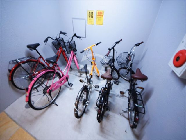 ドュ・シンビオス・桜川のその他共用部分|ドゥ・シンビオス桜川　駐輪場
