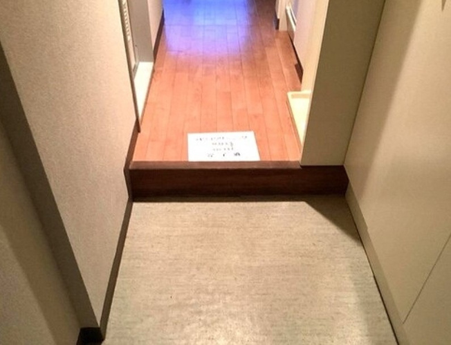 【玄関】