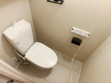シーズンフラッツ新大塚のトイレ